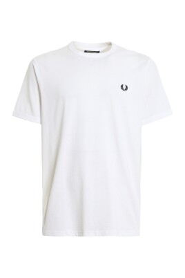white-t-shirts-and-polos-with-ringer-style