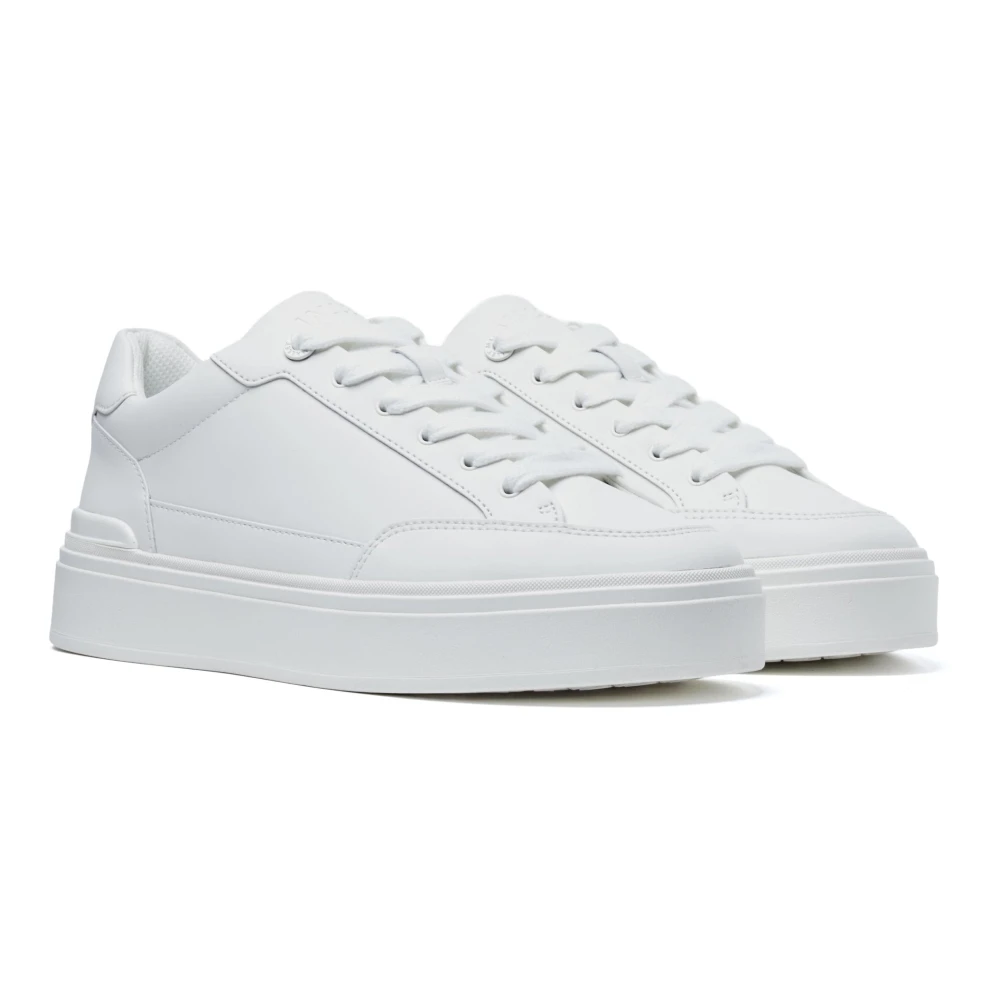 Mallet London Lansbury Trainer