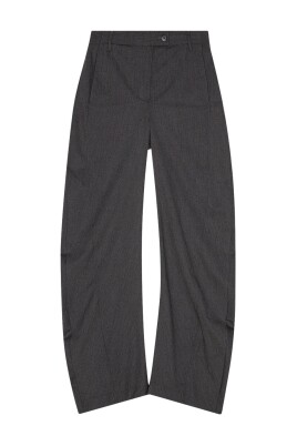 chic-curved-leg-pants