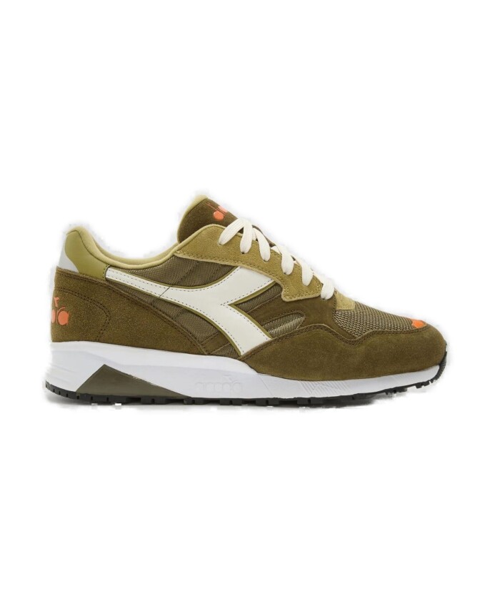 sneaker-modele-vert-n902