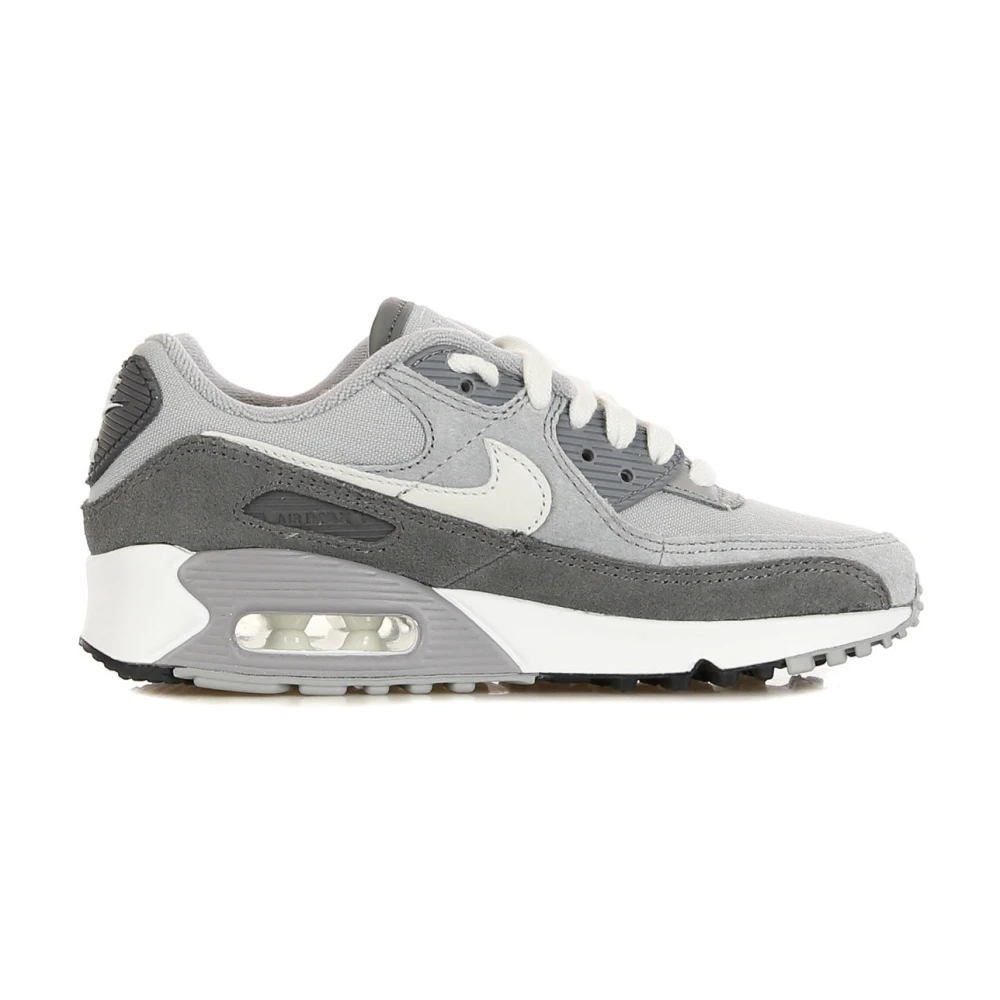 Nike - Shoes > Sneakers - Gray - Nike - Modalova