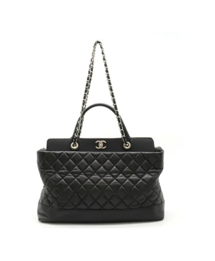 pre-owned-cuir-sacs-chanel