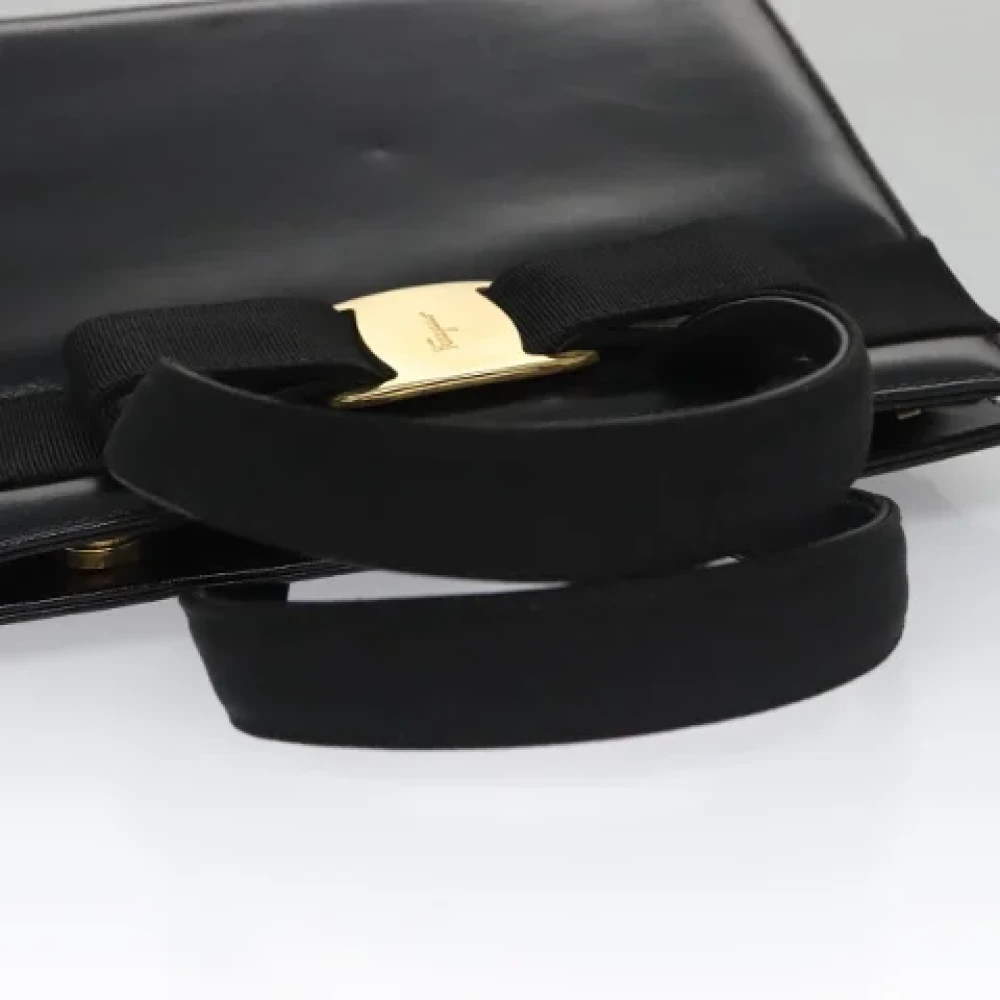 Salvatore Ferragamo Pre-owned Leather handbags Black Dames