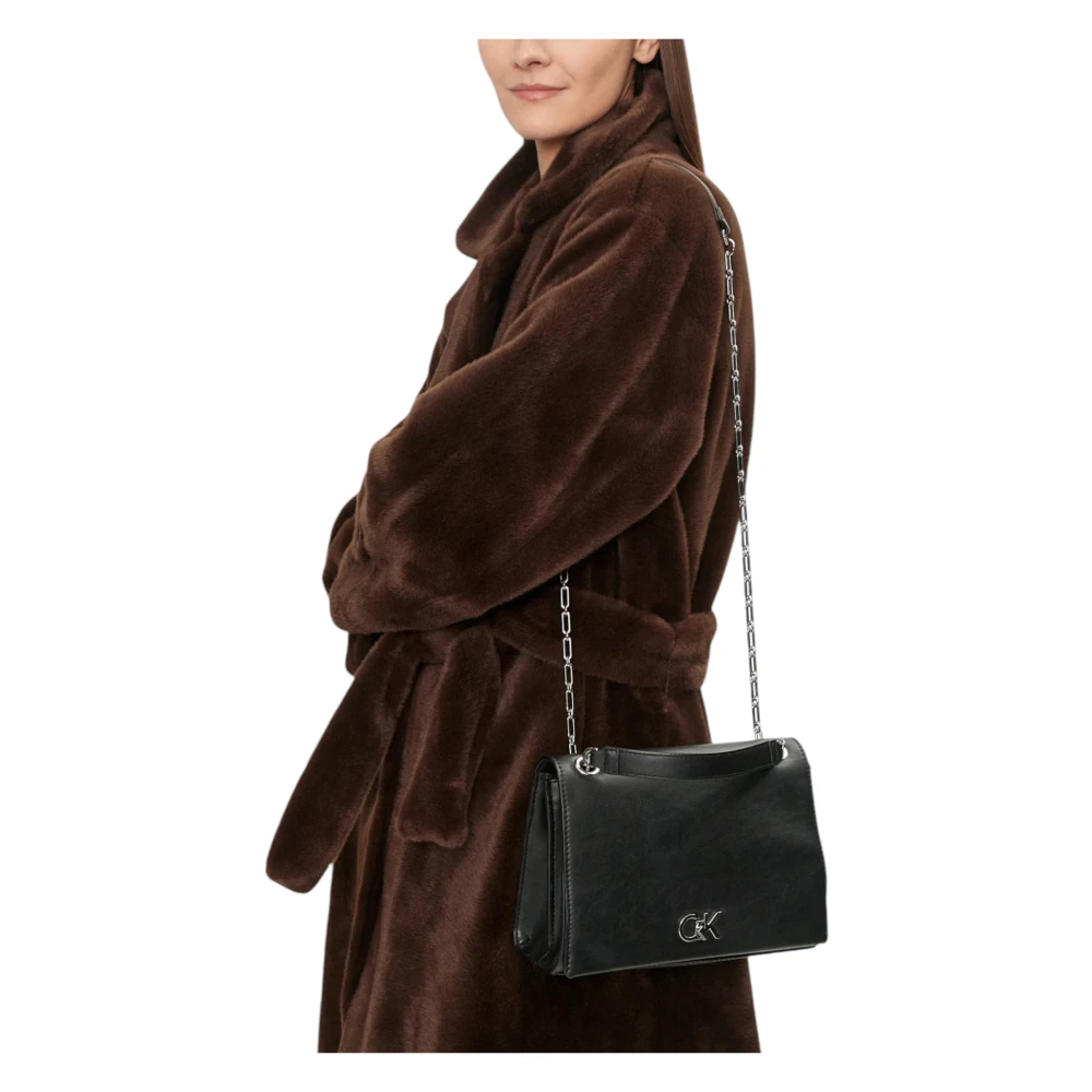 Calvin Klein Zwarte Schoudertas met Kliksluiting Black Dames