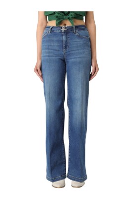 modern-wide-leg-jeans