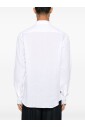 witte-button-up-overhemd-klassieke-stijl