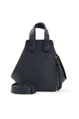 blue-shoulder-bag-elegant-style