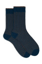 unisexe-court-vert-et-chaussettes-a-rayures-verticales