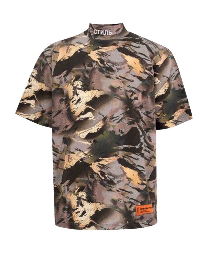 camouflage-print-logo-t-shirt