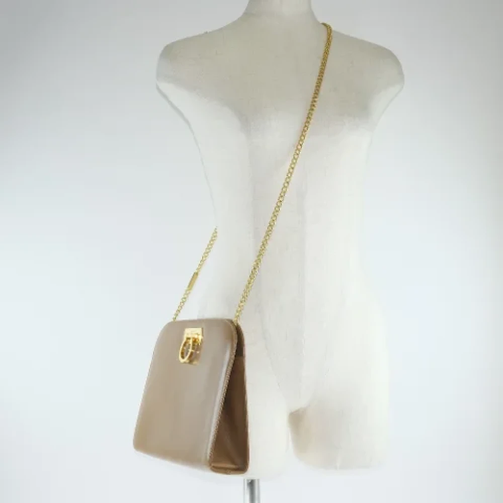 Salvatore Ferragamo Pre-owned Leather shoulder-bags Brown Dames
