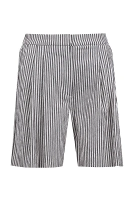 Randiga texturerade shorts