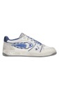 embroidered-logo-sneakers