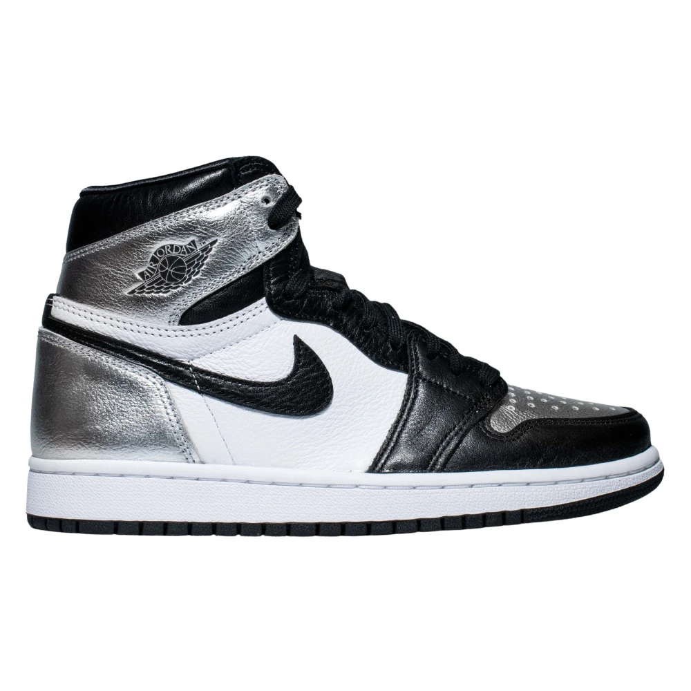 Nike Air Jordan 1 Retro High Silver Toe Sneakers