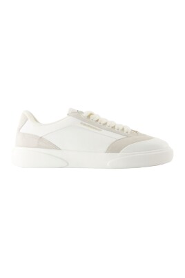 white-leather-sneakers-round-toe