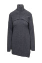 ensemble-de-pulls-gris-confortables-avec-une-touche-moderne