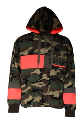 camouflage-hooded-sweater-with-logo-details