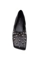 chausson-en-cuir-cloute