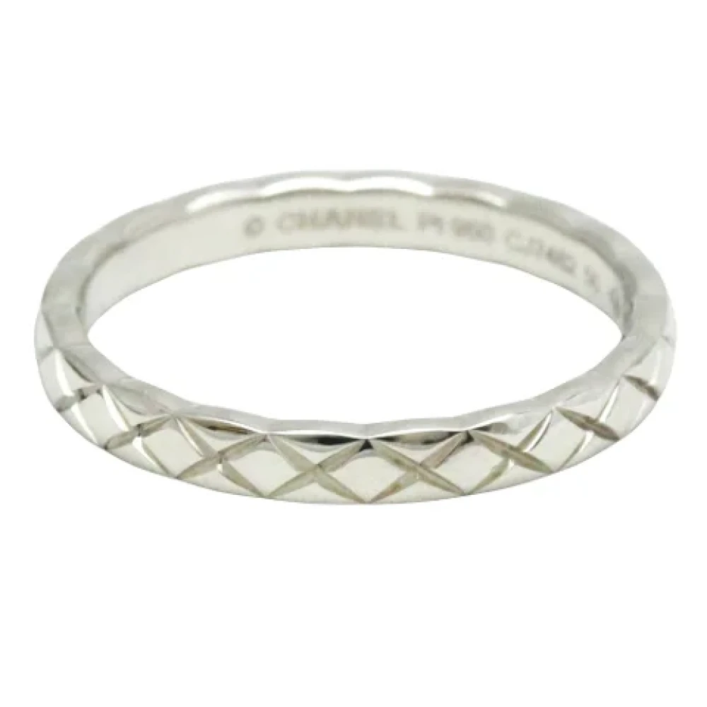 Pre-owned Solv Platinum Chanel Ring