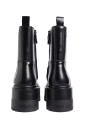 bottines-noires-a-plateforme-et-lacets