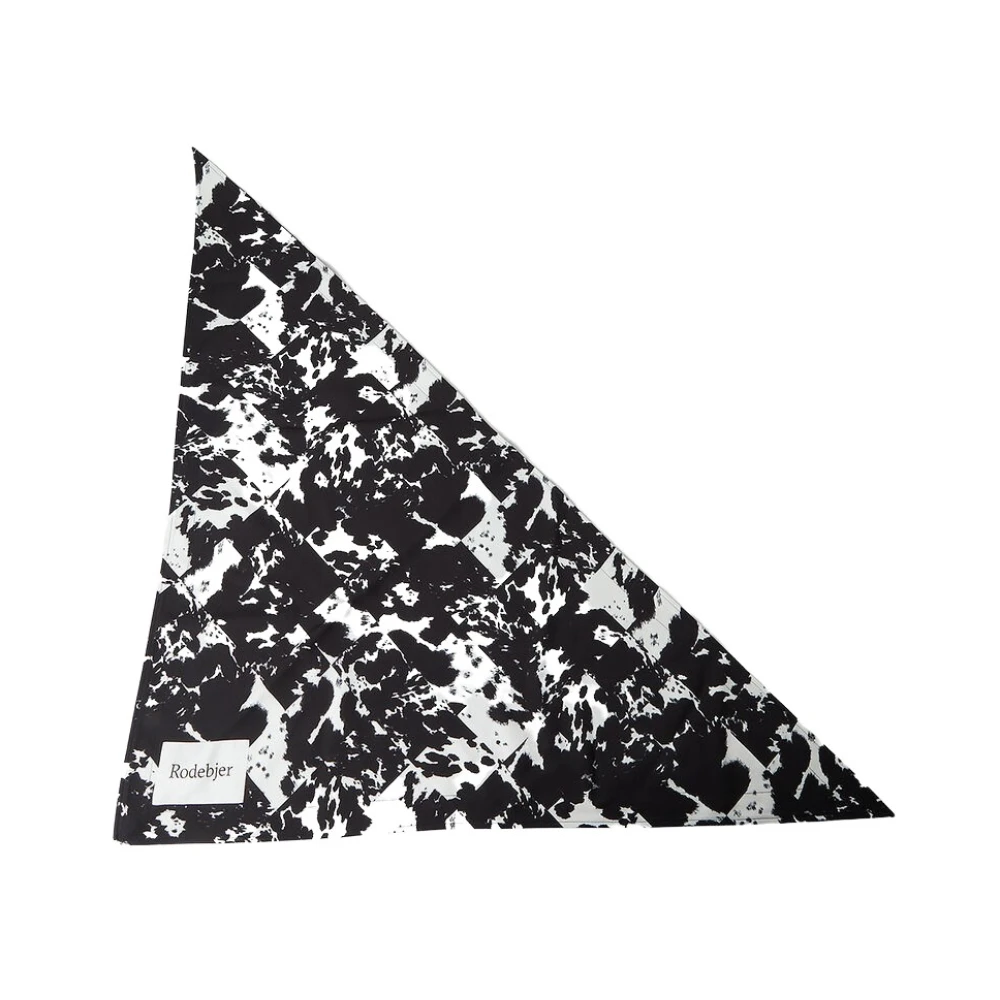 Accessories > Scarves > Silky Scarves - - Rodebjer - Modalova
