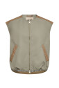 mmkura-vest