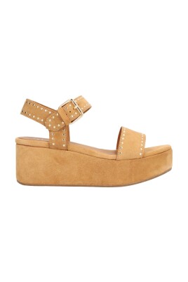 casual-camel-suede-womens-sandals