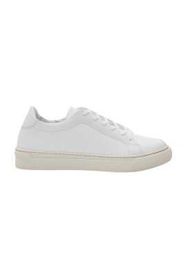 white-sneakers-eleganza