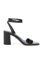 elegantes-sandales-a-bout-ouvert