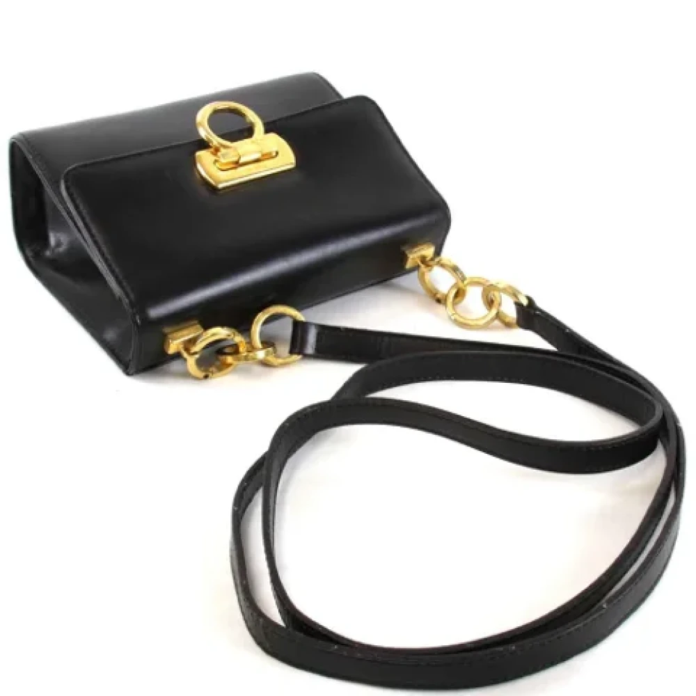 Salvatore Ferragamo Pre-owned Leather shoulder-bags Black Dames