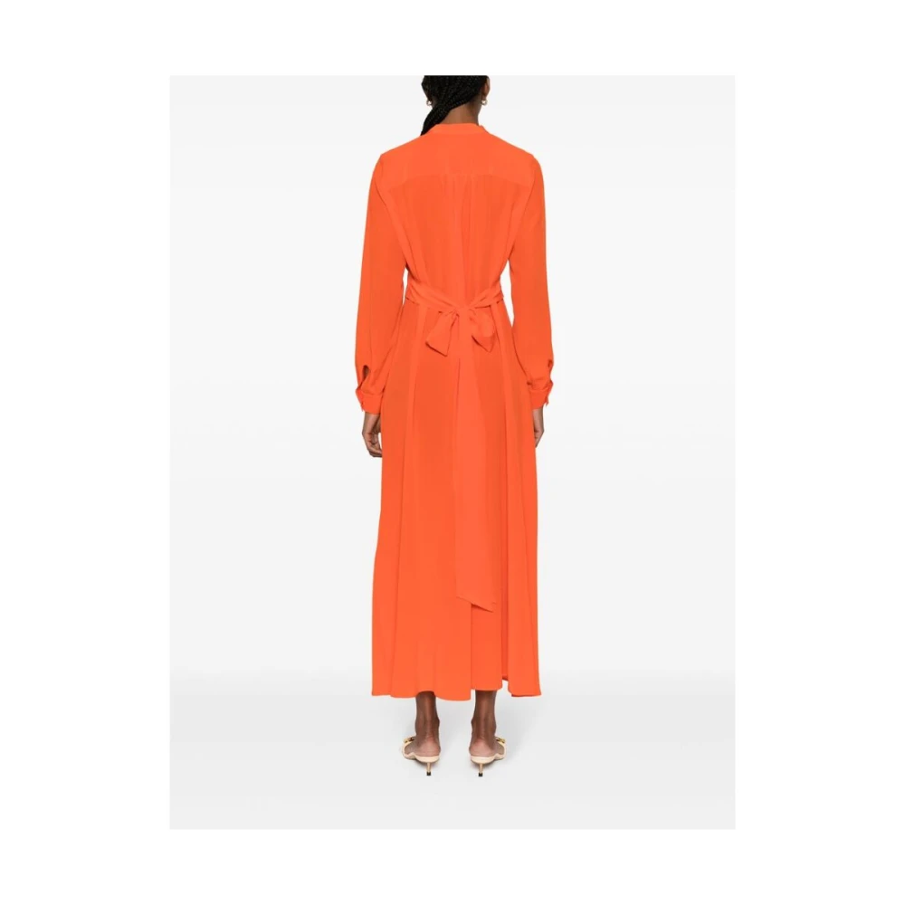 Kiton Zijden V-hals jurk met uitlopende zoom Orange Dames