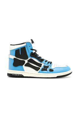 sneakers-montantes-en-cuir-bleu-avec-applications-en-forme-dos