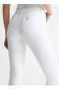 skinny-jeans-with-5-pockets