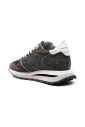 baskets-en-daim-gris-et-or