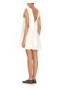robe-blanche-sans-manches-col-en-v