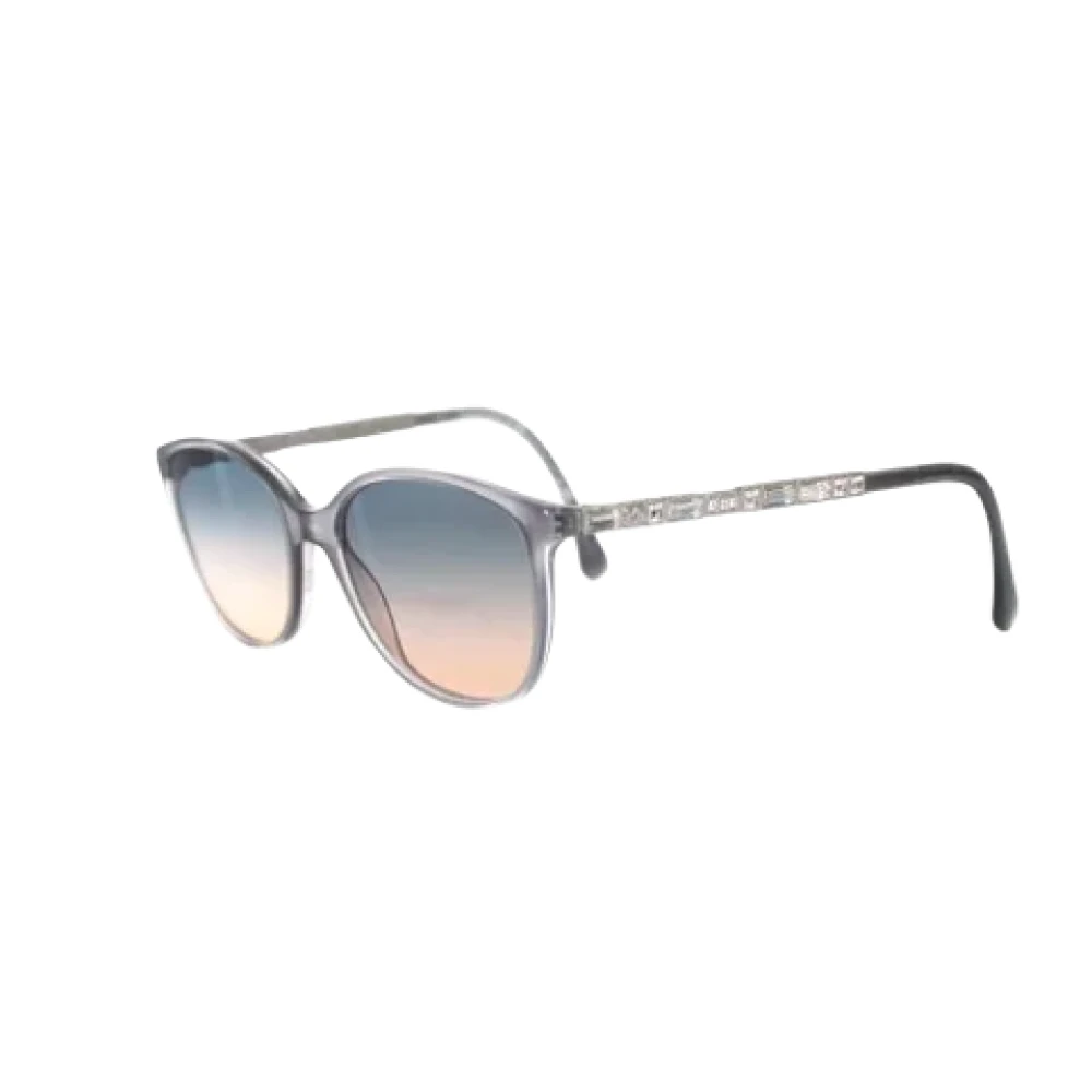 Chanel Vintage Pre-owned Plastic sunglasses Gray Dames