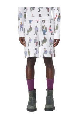 minimalistiska-vita-print-shorts-for-man