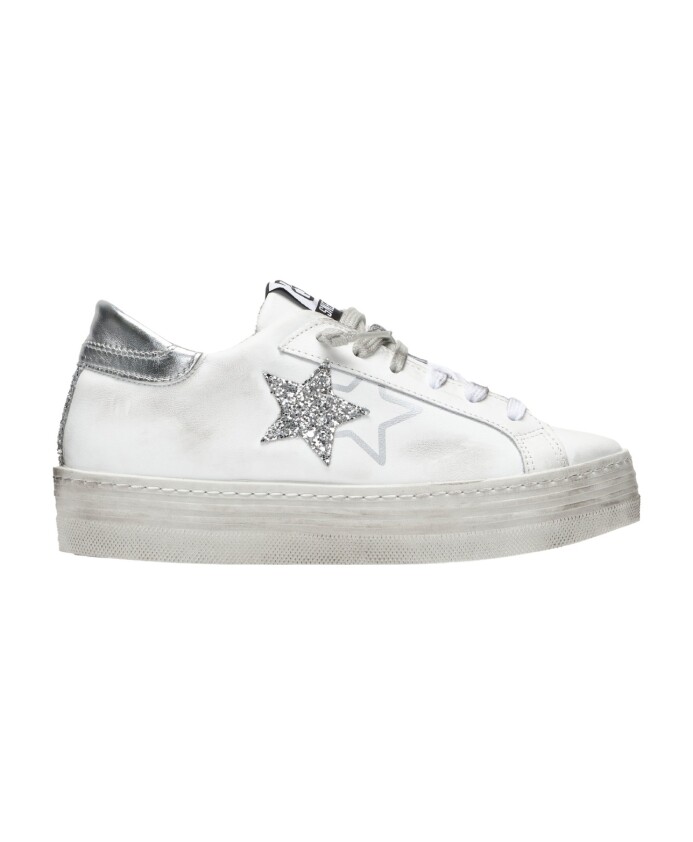 paillettes-argent-blanc-baskets-en-cuir