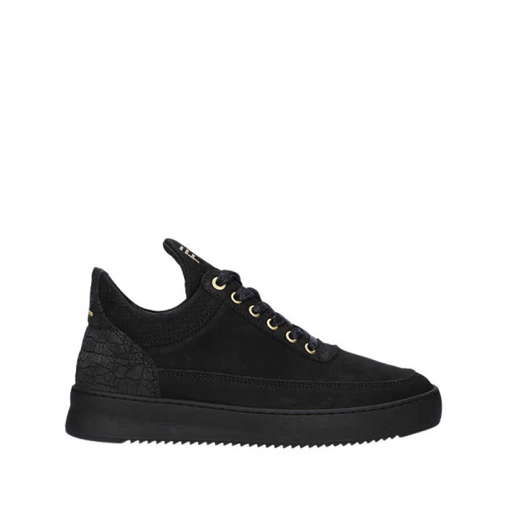 Shop mode van Filling Pieces (2022) online bij Miinto