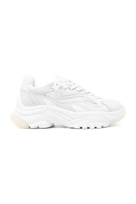 chaussures-femme-en-nubuck-blanc