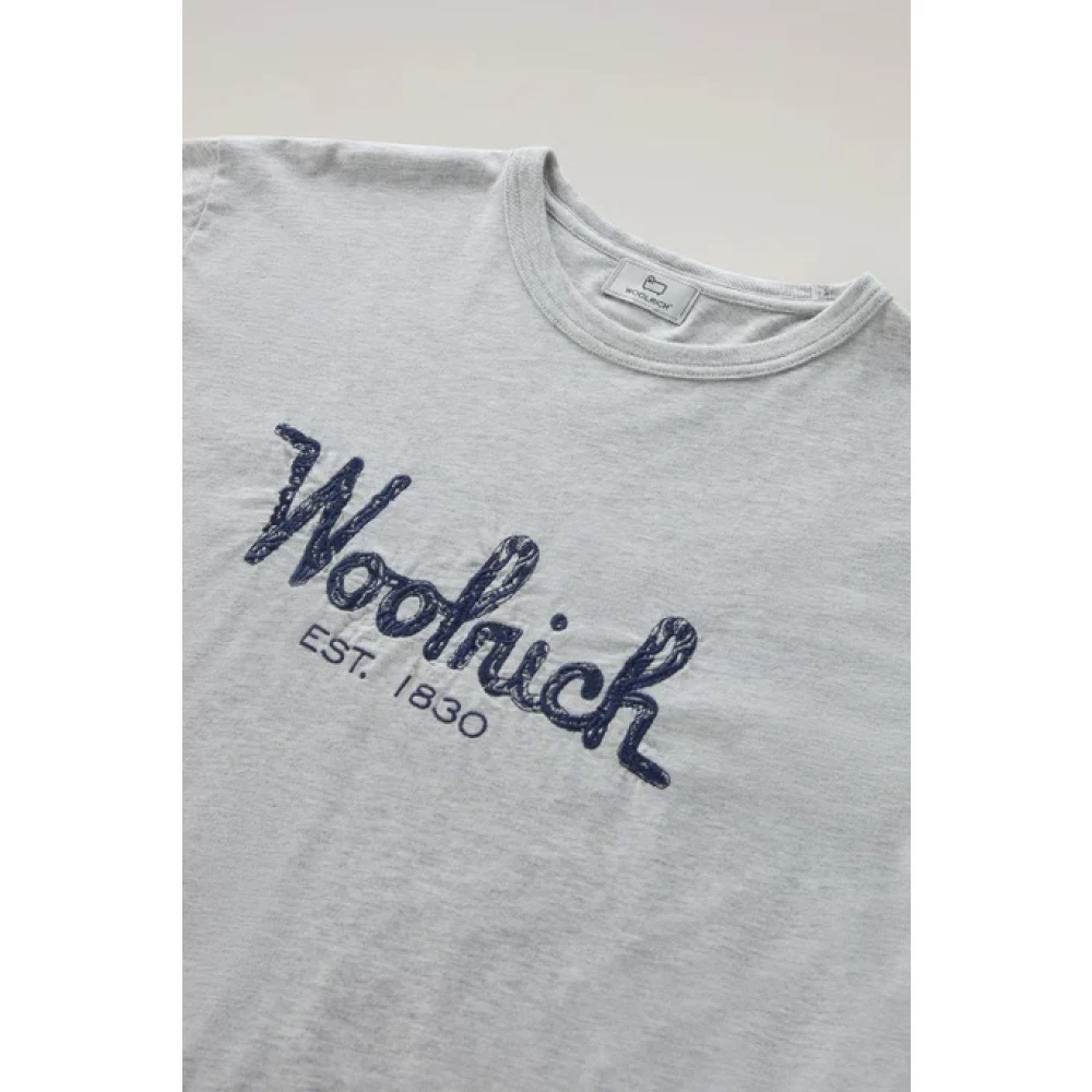 Woolrich Geborduurd Logo Tee Licht Grijs Gray Heren