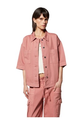 oversized-cargojakke-med-korte-aermer