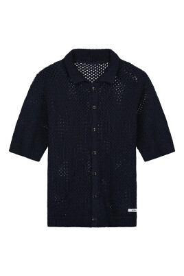 crochet-shirt-for-stylish-outfits