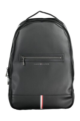black-mens-backpack-with-adjustable-straps