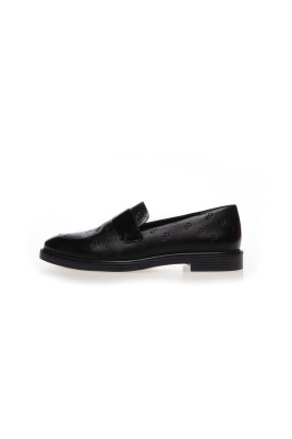 laderloafer-med-lackdetalj-fram
