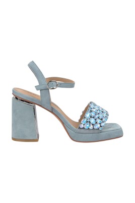 sandal-wide-rhinestones-strap