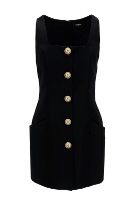 robe-noire-en-laine-pour-femme