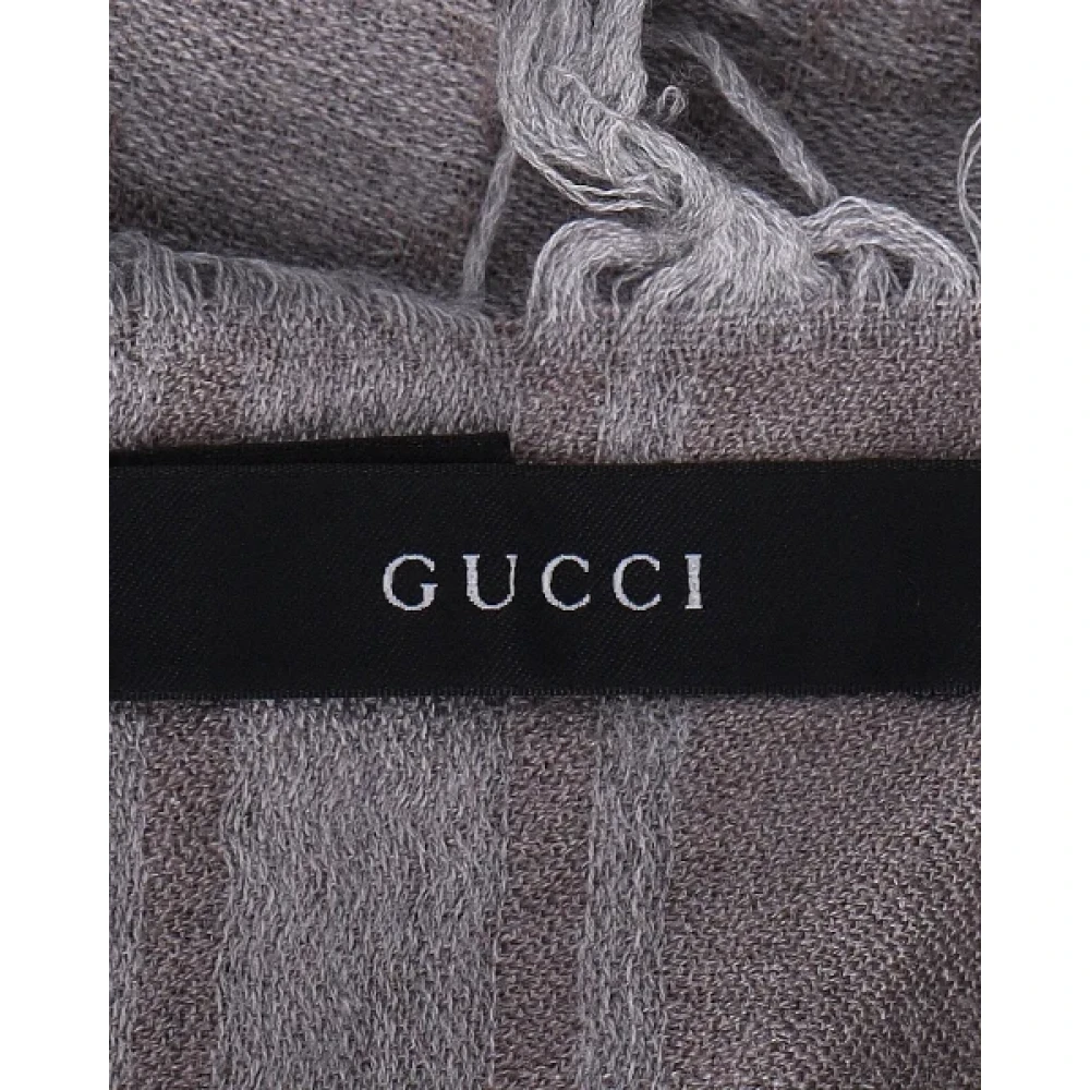 Gucci Vintage Pre-owned Wool scarves Gray Heren