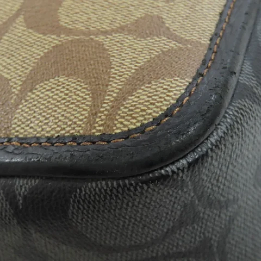 Coach Pre-owned Fabric shoulder-bags Brown Dames