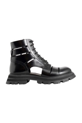 black-wander-lace-up-boots