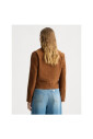 veste-courte-en-daim-coupe-boxy